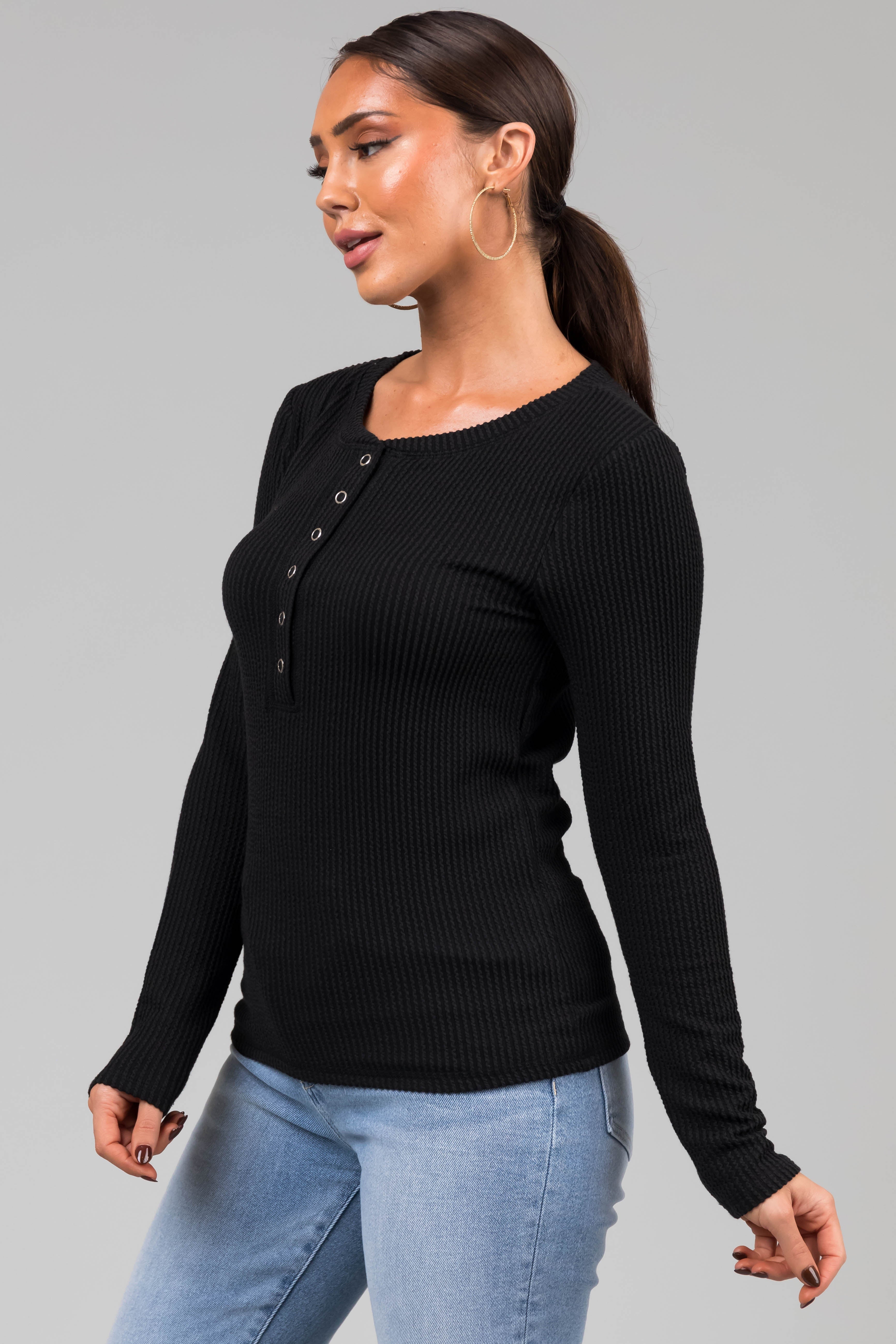 Black Wavy Ribbed Knit Snap Button Top