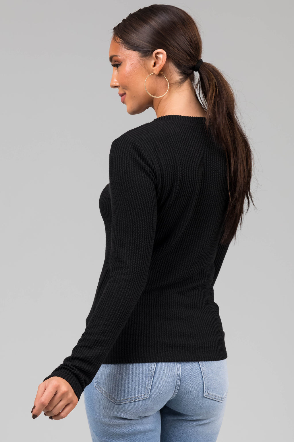 Black Wavy Ribbed Knit Snap Button Top